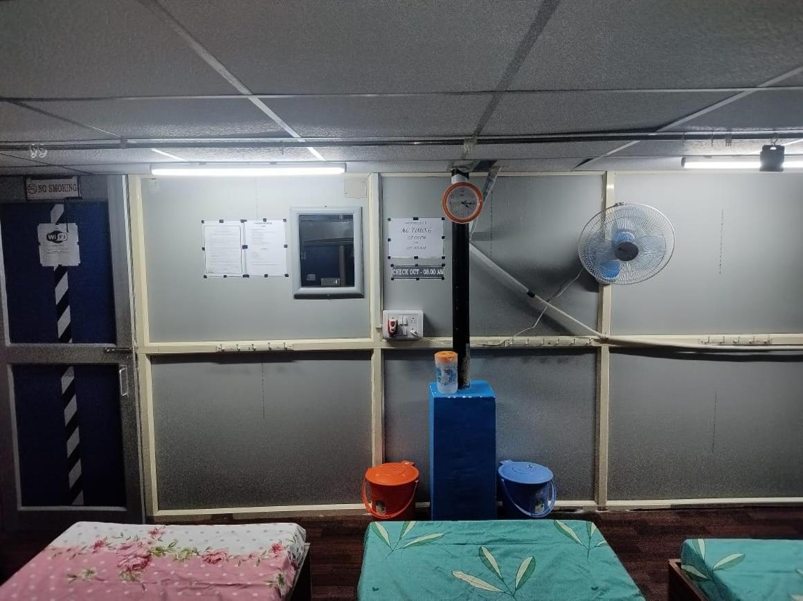 Rajeswari Ac Dormitory For Indian Males Only ميناء بلير المظهر الخارجي الصورة